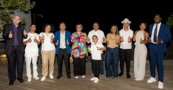 <center>La 5ᵉ soirée caritative de 1000 Sourires <br> illumine le Téat Plein Air de Saint-Gilles