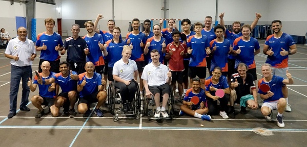 <center>« Ping en VIM » / les médaillés paralympiques  Florian Merrien et Flora Vautier à la rencontre <br>des pongistes de Saint-Paul