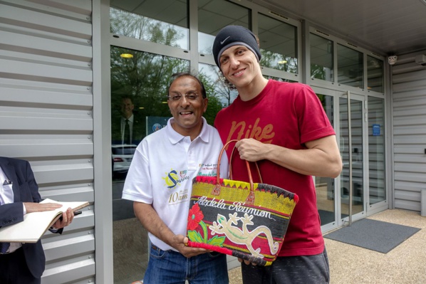 <center> Jour 10 : "S'envoler vers le Rêve ... " : <br>Champion mon frère <center> Jour 10 : "S'envoler vers le Rêve ... " : <br>Champion mon frère