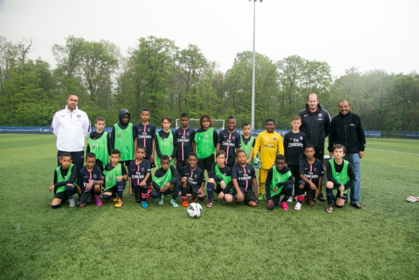 <center> Jour 12 : "S'envoler vers le Rêve  ... " : <br>Le PSG dans la peau <center> Jour 12 : "S'envoler vers le Rêve  ... " : <br>Le PSG dans la peau