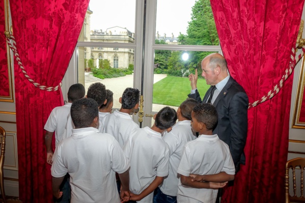 <center> Jour 16 : "S'envoler vers le Rêve  ... " : <br>Un petit tour par le Palais de l’Elysée <center> Jour 16 : "S'envoler vers le Rêve  ... " : <br>Un petit tour par le Palais de l’Elysée