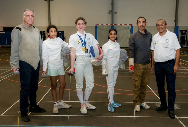 « Escrime en VIM » : immersion au cœur du haut niveau avec la championne d’Europe Jade Maréchal pour les jeunes escrimeurs de Saint-Paul « Escrime en VIM » : immersion au cœur du haut niveau avec la championne d’Europe Jade Maréchal pour les jeunes escrimeurs de Saint-Paul