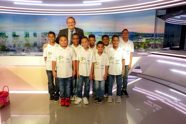 <center> Jour 17 : "S'envoler vers le Rêve ..." : <br>dans les coulisses de TF1 <center> Jour 17 : "S'envoler vers le Rêve ..." : <br>dans les coulisses de TF1