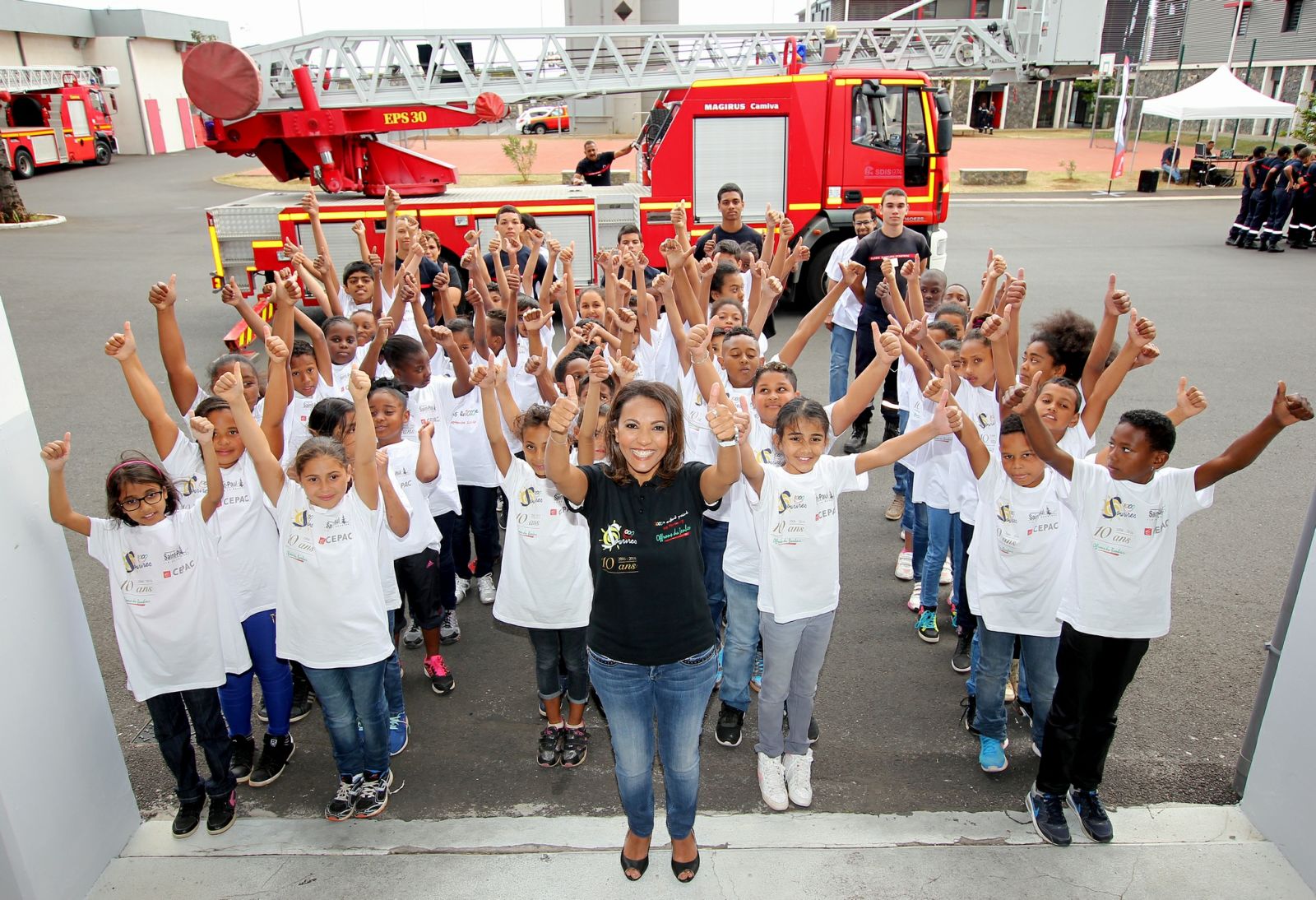 <center>Journée citoyenne pour les marmailles <br> avec les sapeurs-pompiers et Miss Réunion 2016
