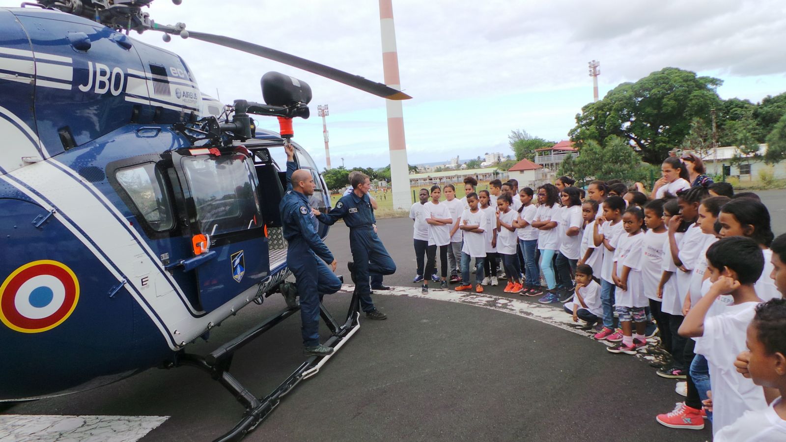 <center>Opération citoyenne avec la Gendarmerie<br> pour les marmailles de l'Etang