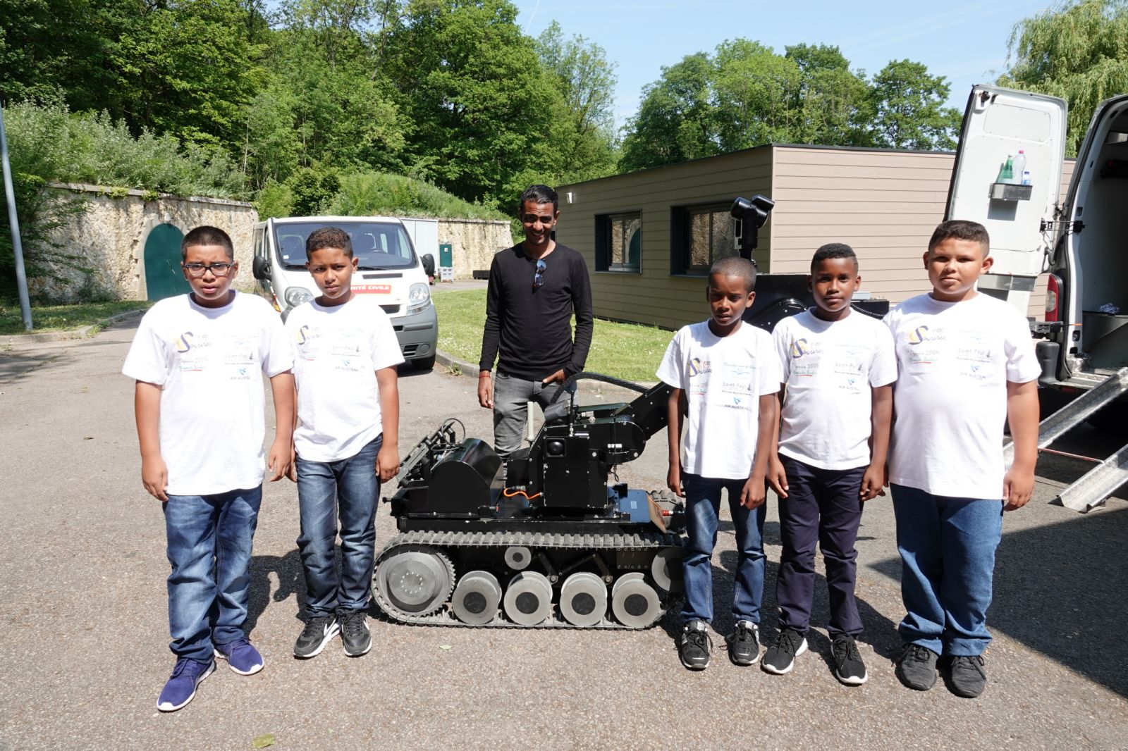 <center>Jour 4 : "S'envoler vers le Rêve  ..." <br>Journée citoyenne avec le Ministère de l’Intérieur<br> pour les petits réunionnais <center>Jour 4 : "S'envoler vers le Rêve  ..." <br>Journée citoyenne avec le Ministère de l’Intérieur<br> pour les petits réunionnais