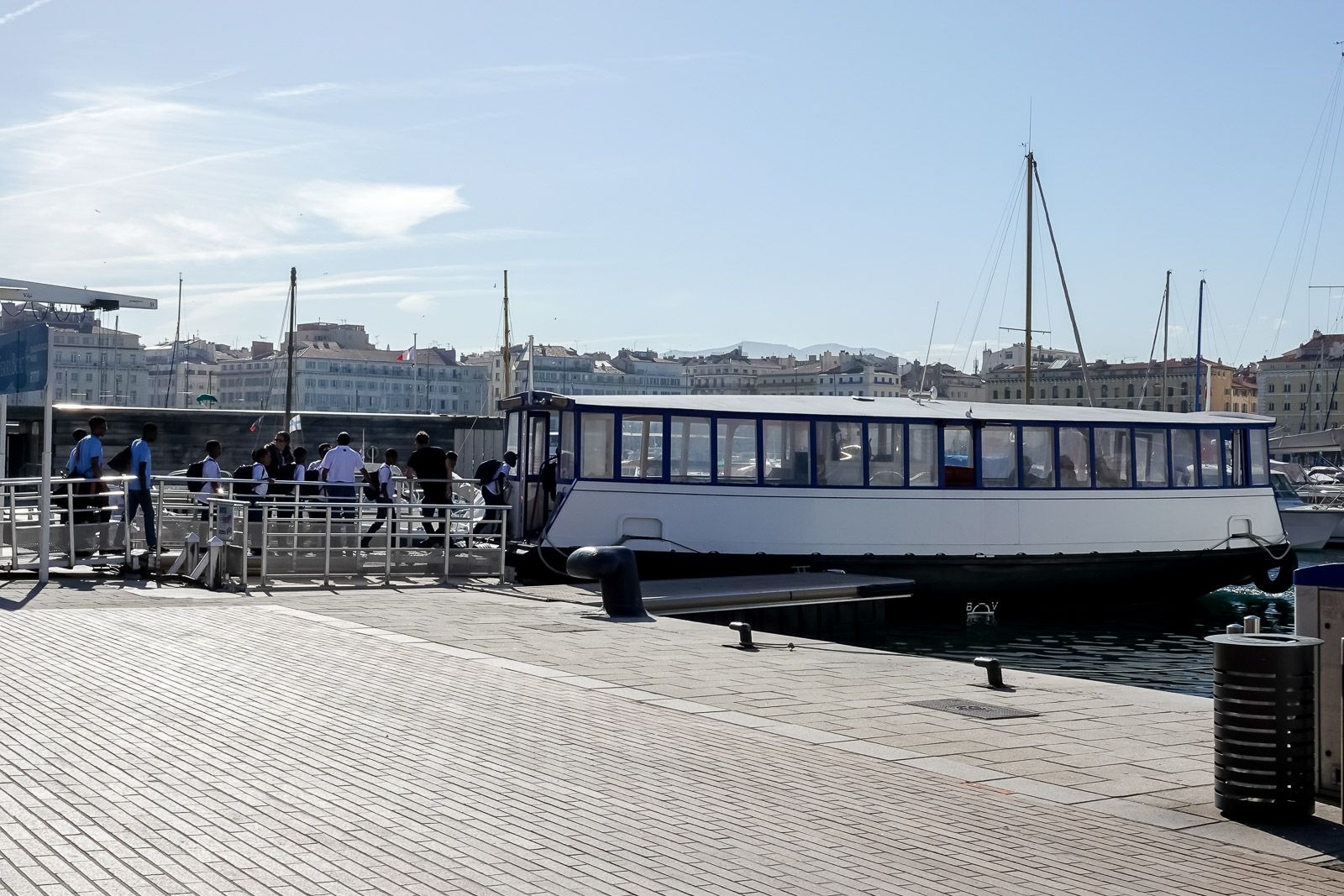 <center>"S'envoler vers le Rêve ..."  <br> Jour 5 : Cercle des Nageurs de Marseille <br> les marmailles dans le grand bain