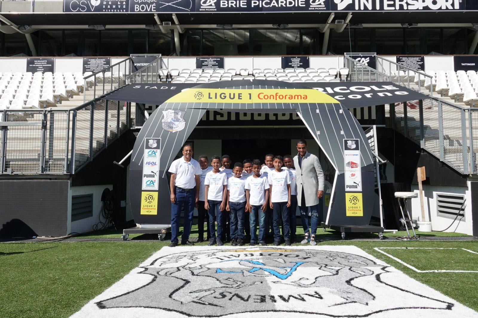 <center>"S'envoler vers le Rêve ..."  <br> Jour 10 : Fabrice Abriel accueille les marmailles  <br>en VIM (Very Important Marmailles) <br>au club Amiens SC (Ligue 1)