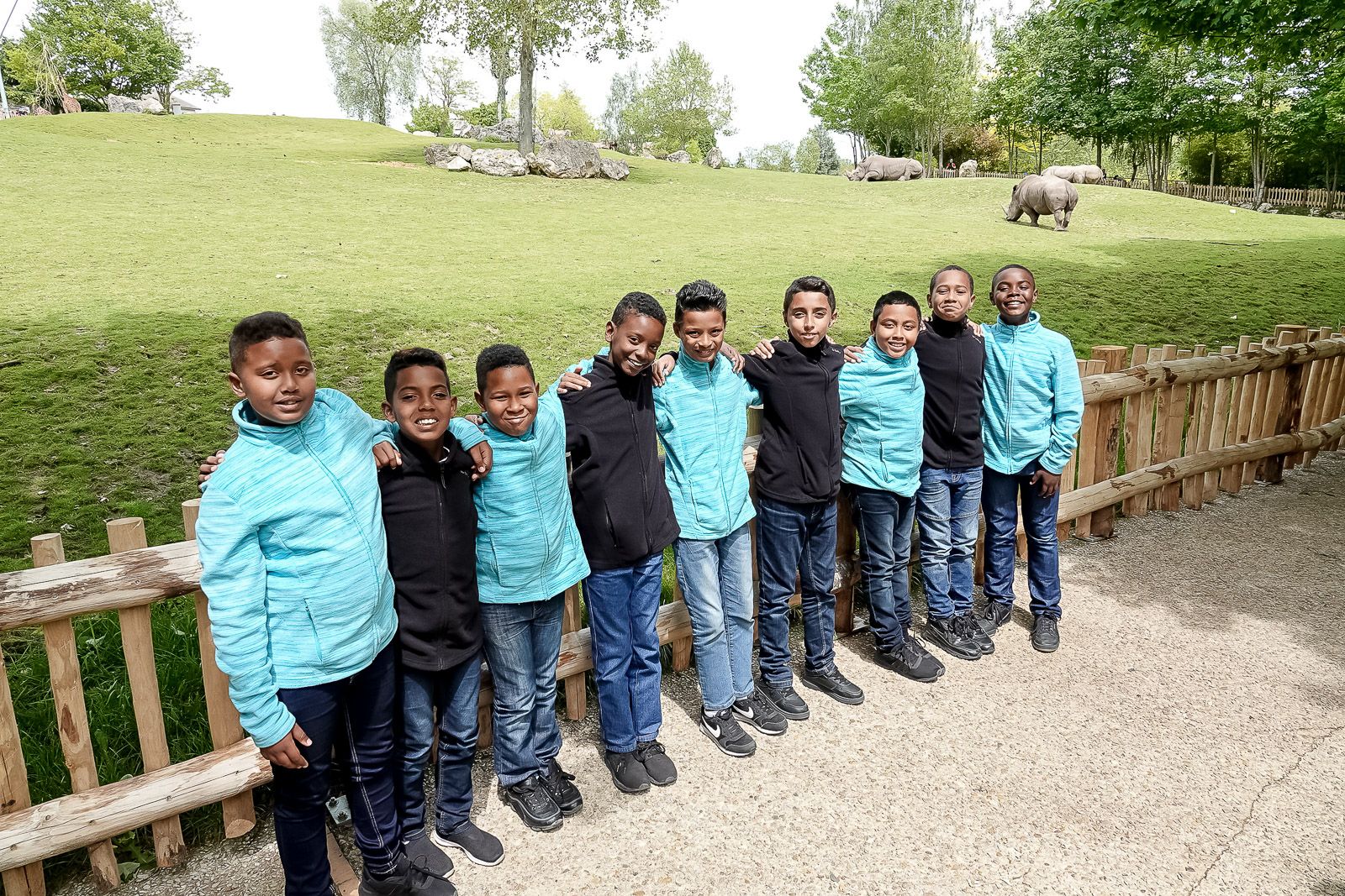 <center>"S'envoler vers le Rêve ..."  <br> Jour 11 : Les marmailles de 1000 Sourires passent un journée de Rêve <br> en compagnie des animaux du Zoo de Beauval