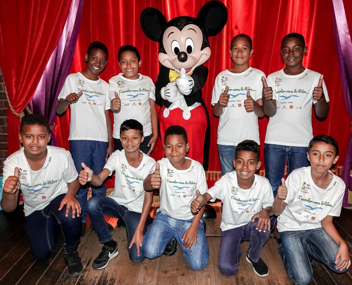 <center>"S'envoler vers le Rêve ..."  <br> Jour 14 : Le voyage de Rêve se termine à Disneyland Paris ...