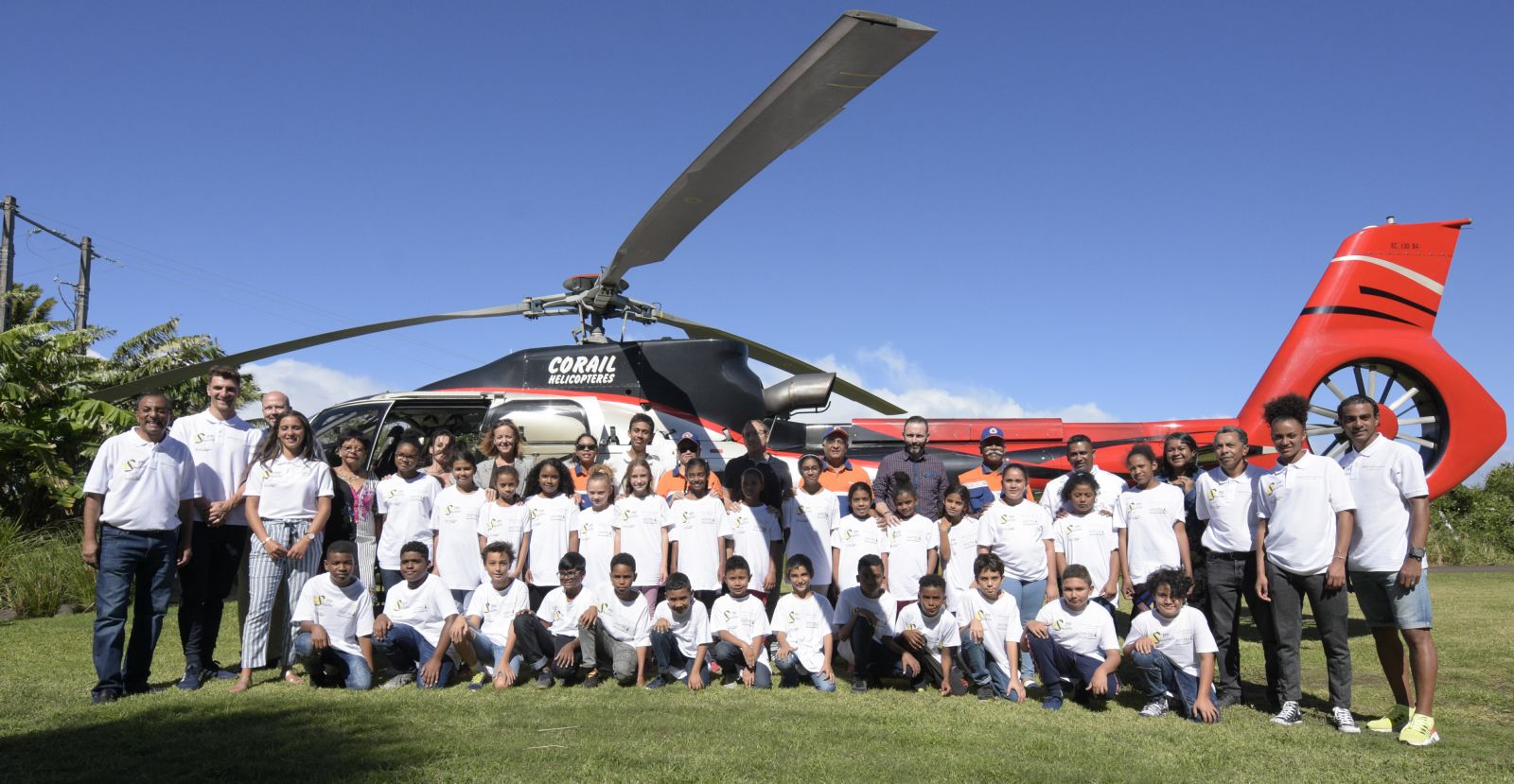 <center>1000 Sourires parraine son 10 000e enfant <br> avec Thomas Meunier du PSG au Palm Hôtel &  Spa  <center>1000 Sourires parraine son 10 000e enfant <br> avec Thomas Meunier du PSG au Palm Hôtel &  Spa