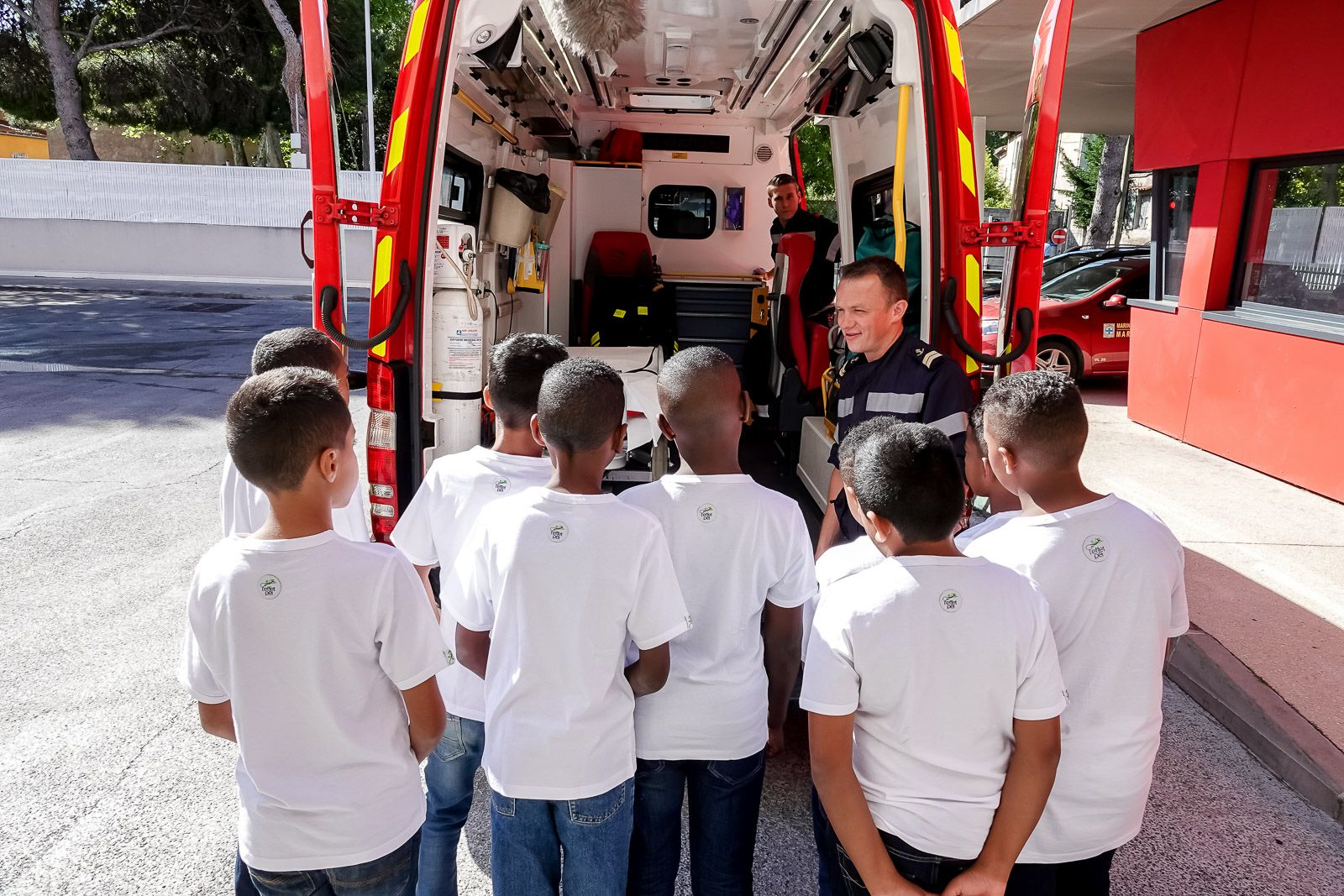  <center>"S'envoler vers le Rêve ..."  <br> Jour 4 :Une journée citoyenne inoubliable <br>avec les marins-pompiers de Marseille