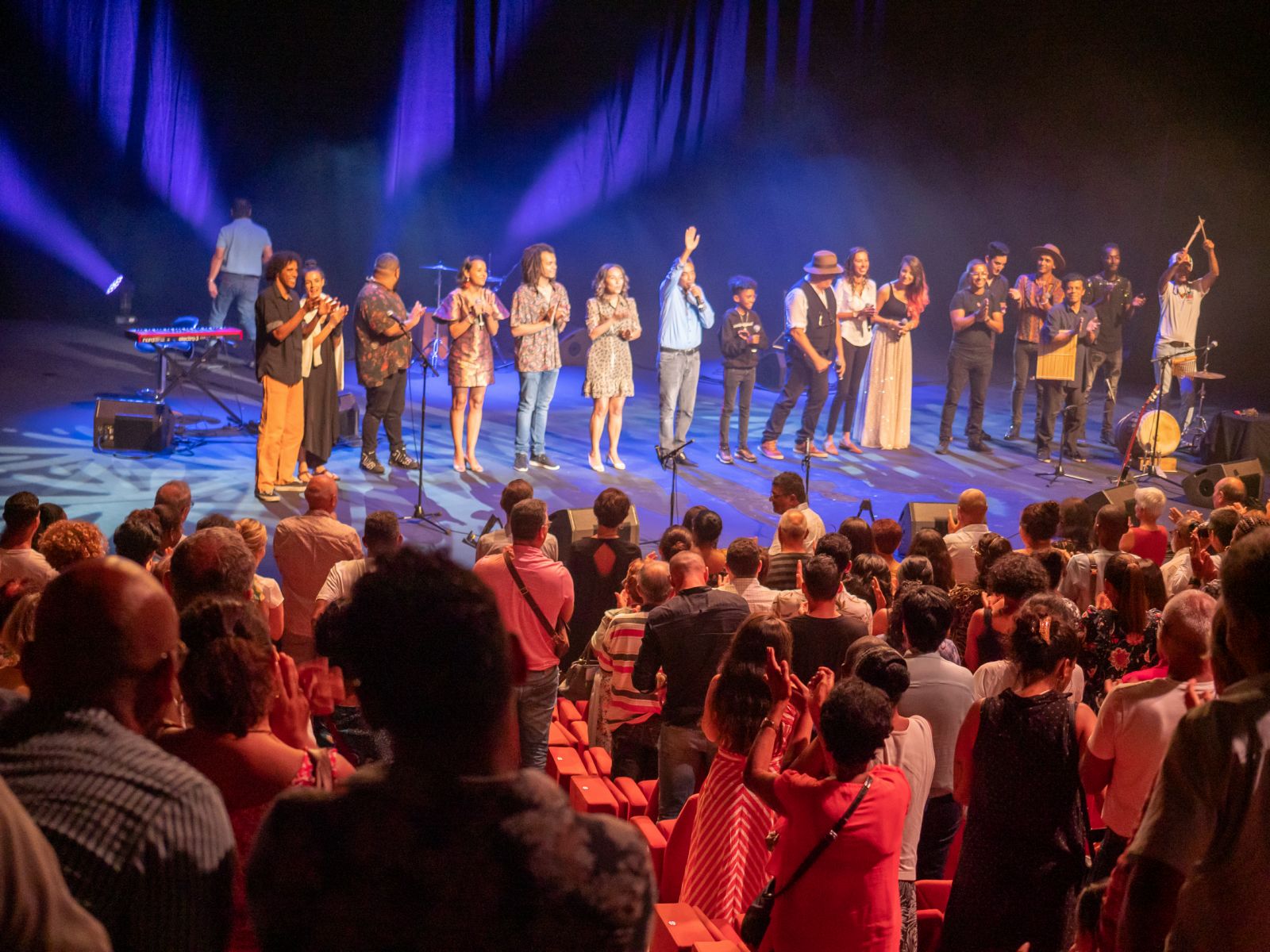 <center>Téat Champ Fleuri : Le public est venu nombreux pour soutenir l’association 1000 Sourires