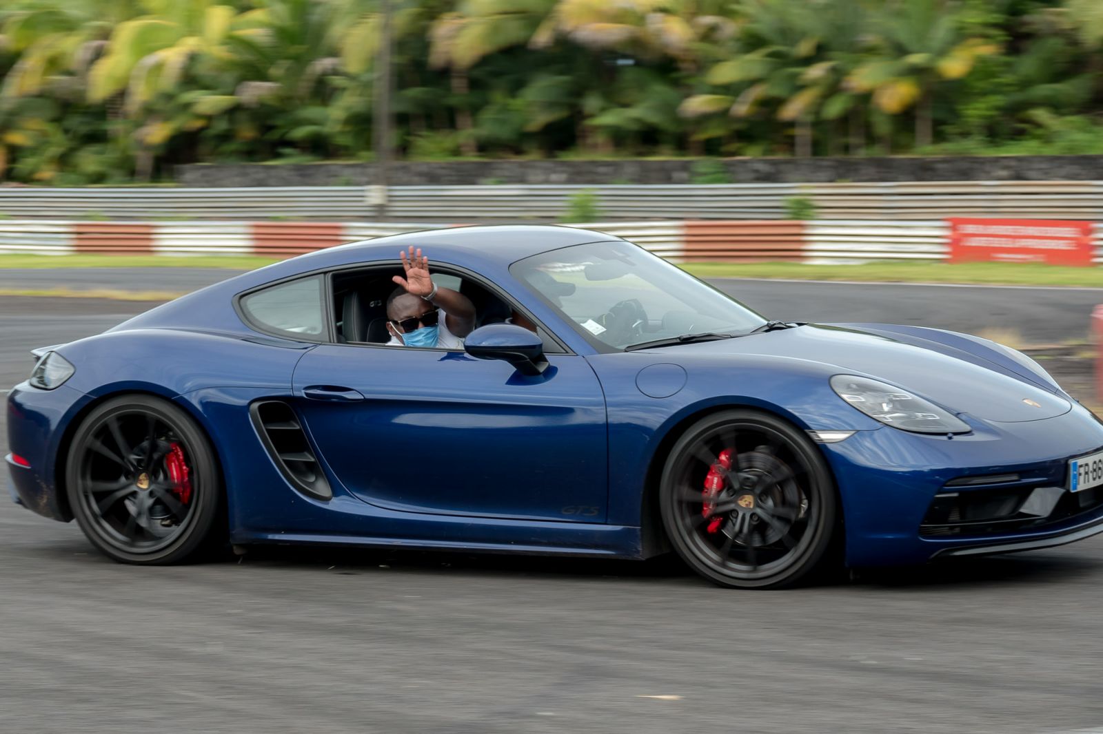 <center>Sainte-Anne : les marmailles de 1000 Sourires<br>  font du rallye et apprennent à conduire ! <center>Sainte-Anne : les marmailles de 1000 Sourires<br>  font du rallye et apprennent à conduire !