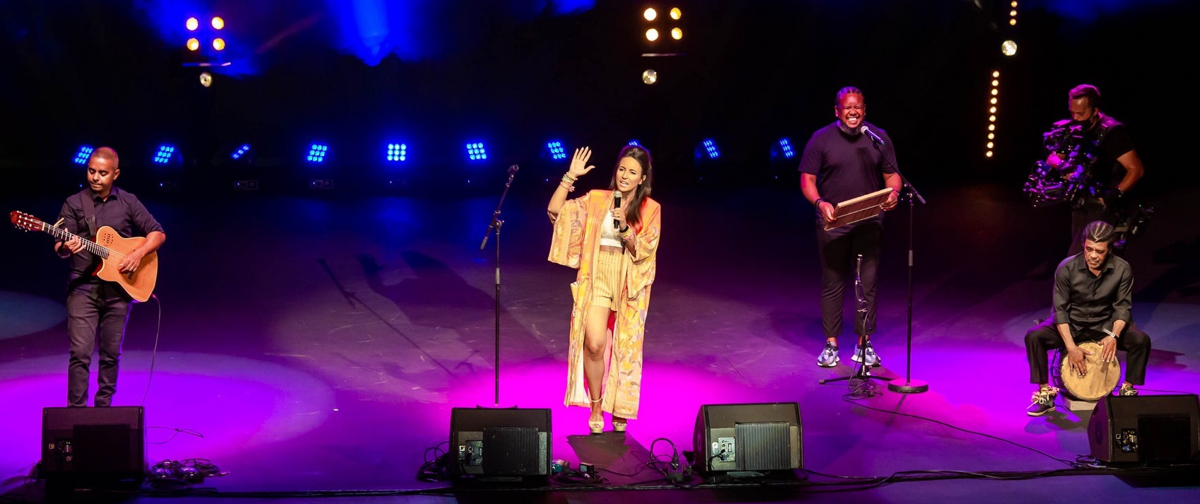 <center>Les artistes péi font la fête au Téat Champ Fleuri, le samedi 10 juillet 2021