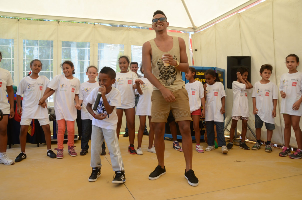 <center>Le parc AkOatys accueille  <BR> les V.I.M.  de   1000 Sourires <BR> pour une journée de rêve et de surprises  <center>Le parc AkOatys accueille  <BR> les V.I.M.  de   1000 Sourires <BR> pour une journée de rêve et de surprises