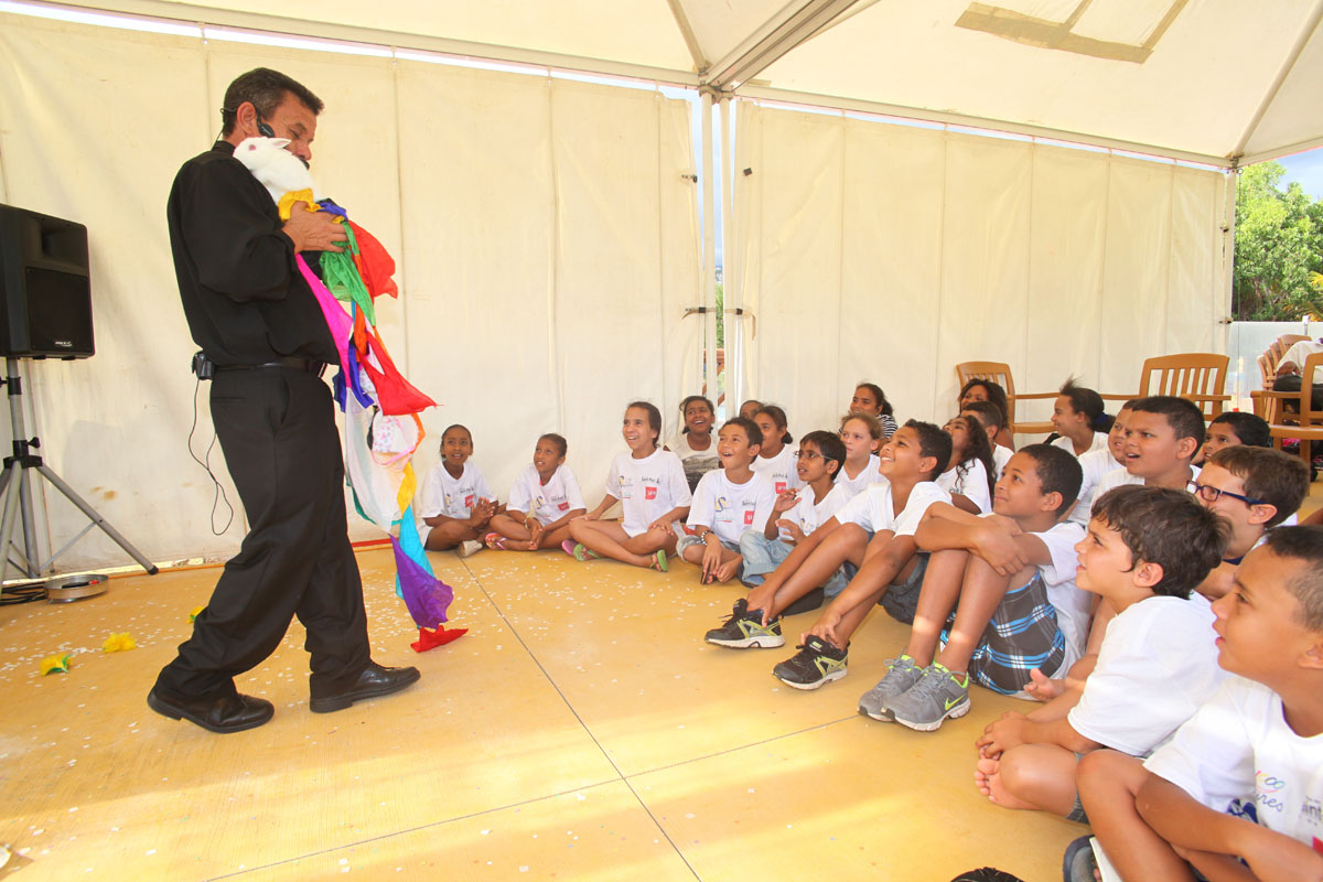 <center>Le parc AkOatys accueille  <BR> les V.I.M.  de   1000 Sourires <BR> pour une journée de rêve et de surprises  <center>Le parc AkOatys accueille  <BR> les V.I.M.  de   1000 Sourires <BR> pour une journée de rêve et de surprises