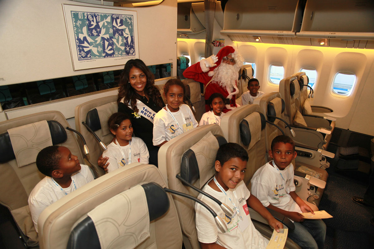 Un Noël magique à Air Austral pour les marmailles de Barrage