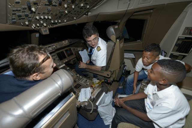 Vendredi 9 mai, en route pour Paris Vendredi 9 mai, en route pour Paris