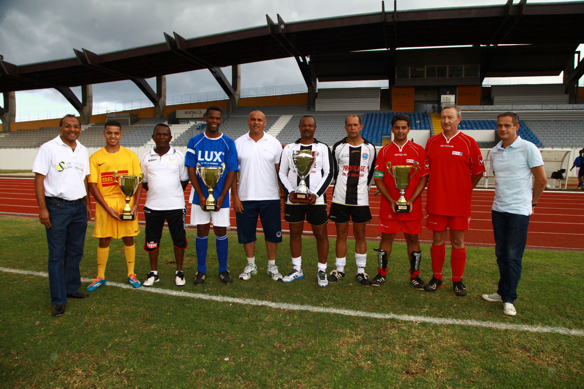 <center>Les partenaires de 1000 Sourires <br> mouillent le maillot