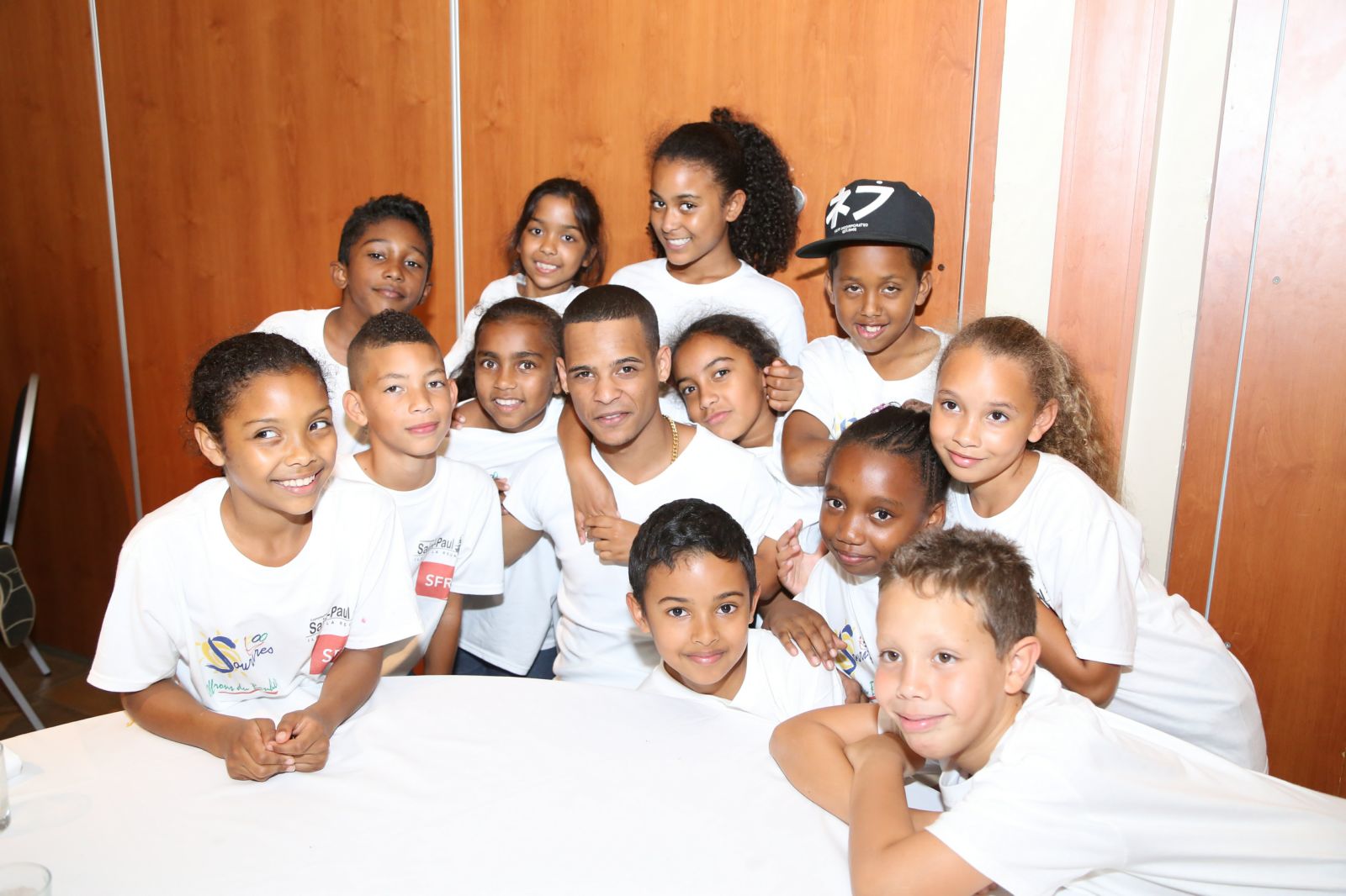 <center>Tapis Rouge et rencontres inoubliables <br>pour les marmailles de 1000 Sourires<br> au Palm Hôtel & Spa  *****