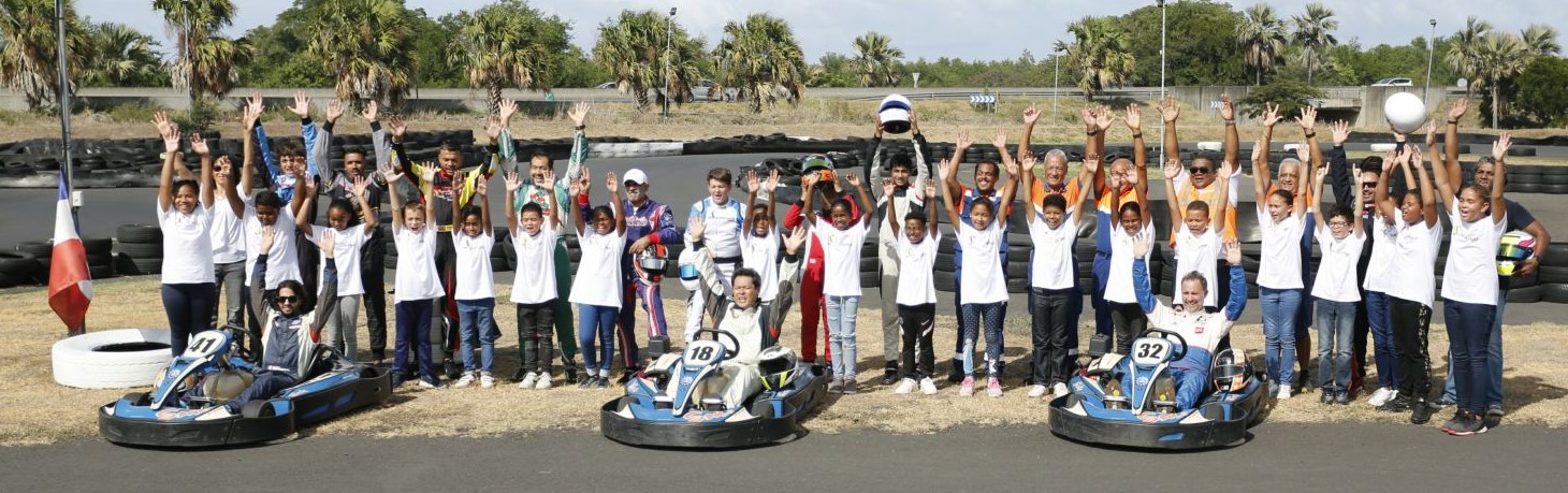 <center>Les marmailles 1000 Sourires s’initient au karting et aux gestes qui sauvent ...