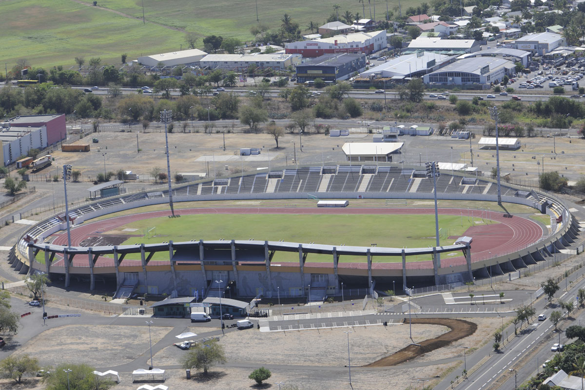 <center>Baptême en ULM  <br> pour les marmailles de 1000 Sourires <center>Baptême en ULM  <br> pour les marmailles de 1000 Sourires