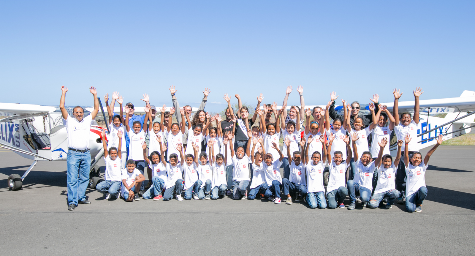 <center>Baptême en ULM  <br> pour les marmailles de 1000 Sourires <center>Baptême en ULM  <br> pour les marmailles de 1000 Sourires