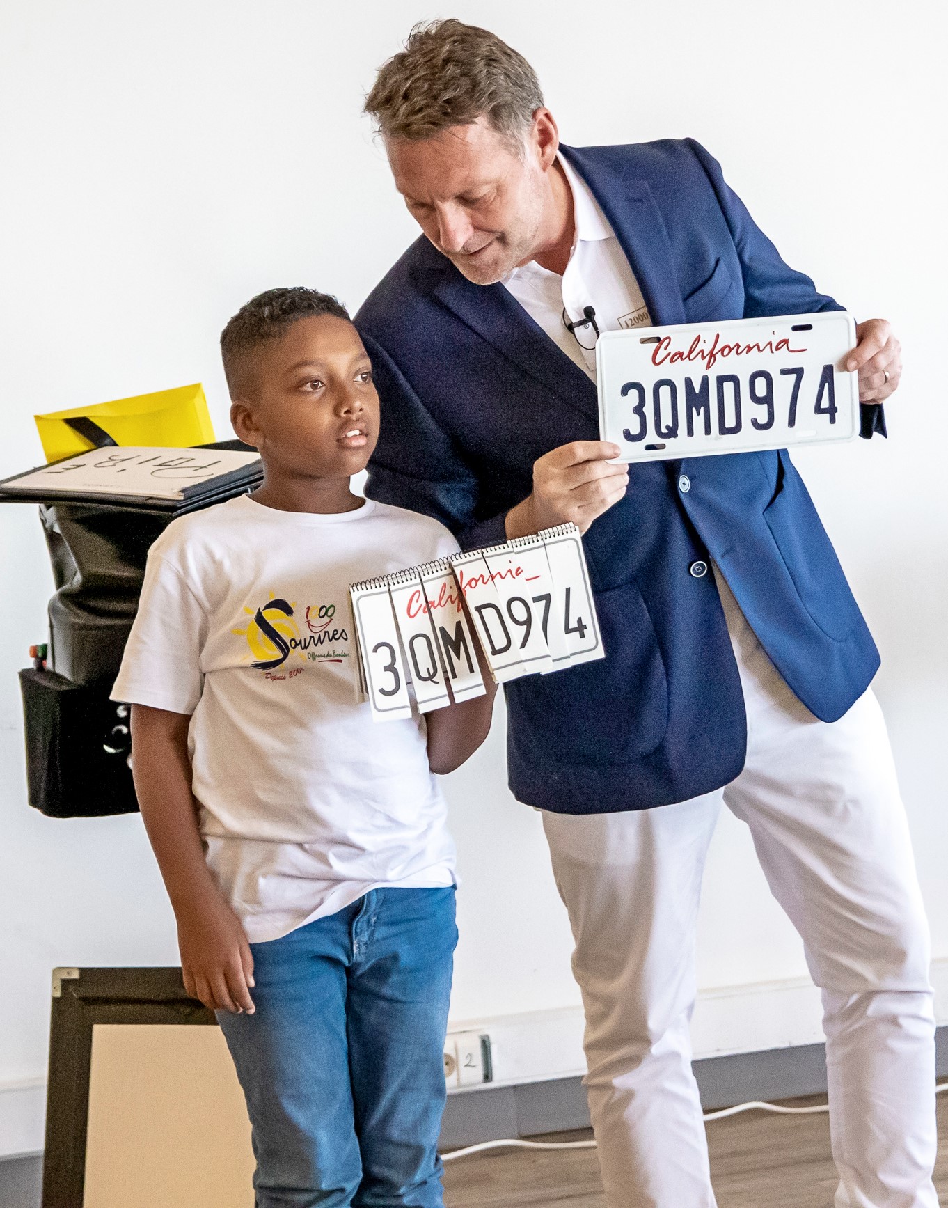 jt<center>Une matinée de rêve pour les marmailles de <br>1000 Sourires à l'Hôtel Mercure Créolia <br>en compagnie du magicien Larsène