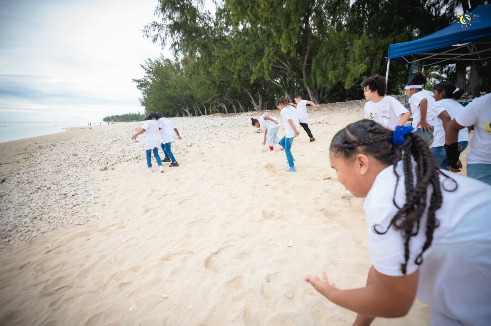 <center>Les marmailles de 1000 Sourires <br>découvrent la magie et la biodiversité marine