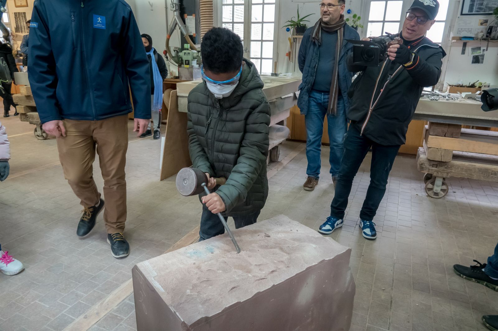 <center>« L’Incroyable Noël » de Sara et de Yuri à Strasbourg / la Cathédrale, <br>le marché de Noël à la tombée de la nuit ... <center>« L’Incroyable Noël » de Sara et de Yuri à Strasbourg / la Cathédrale, <br>le marché de Noël à la tombée de la nuit ...