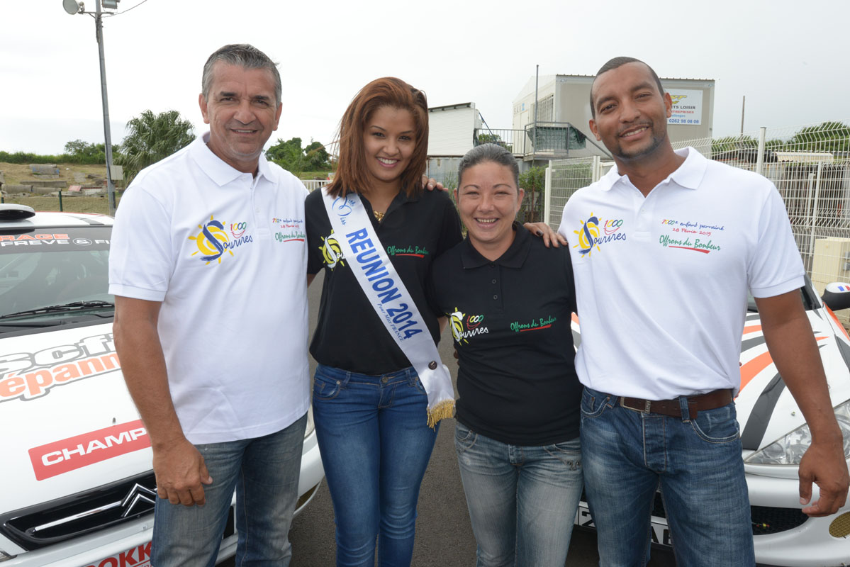 <center>Les VIM  de 1000 Sourires  découvrent le Rallye <br>avec le champion Malik Unia  et Miss Réunion