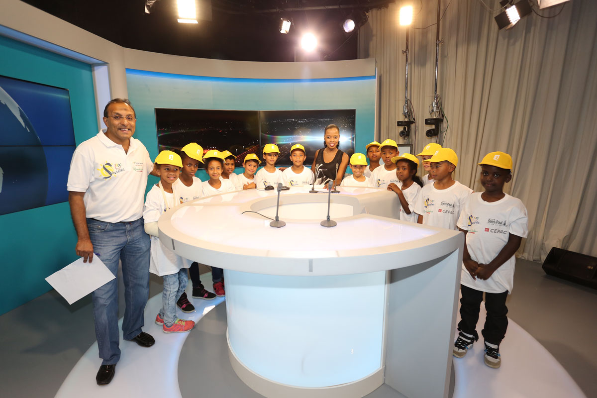 <center>Silence… on tourne   <br>pour les  VIM de 1000 Sourires  !!