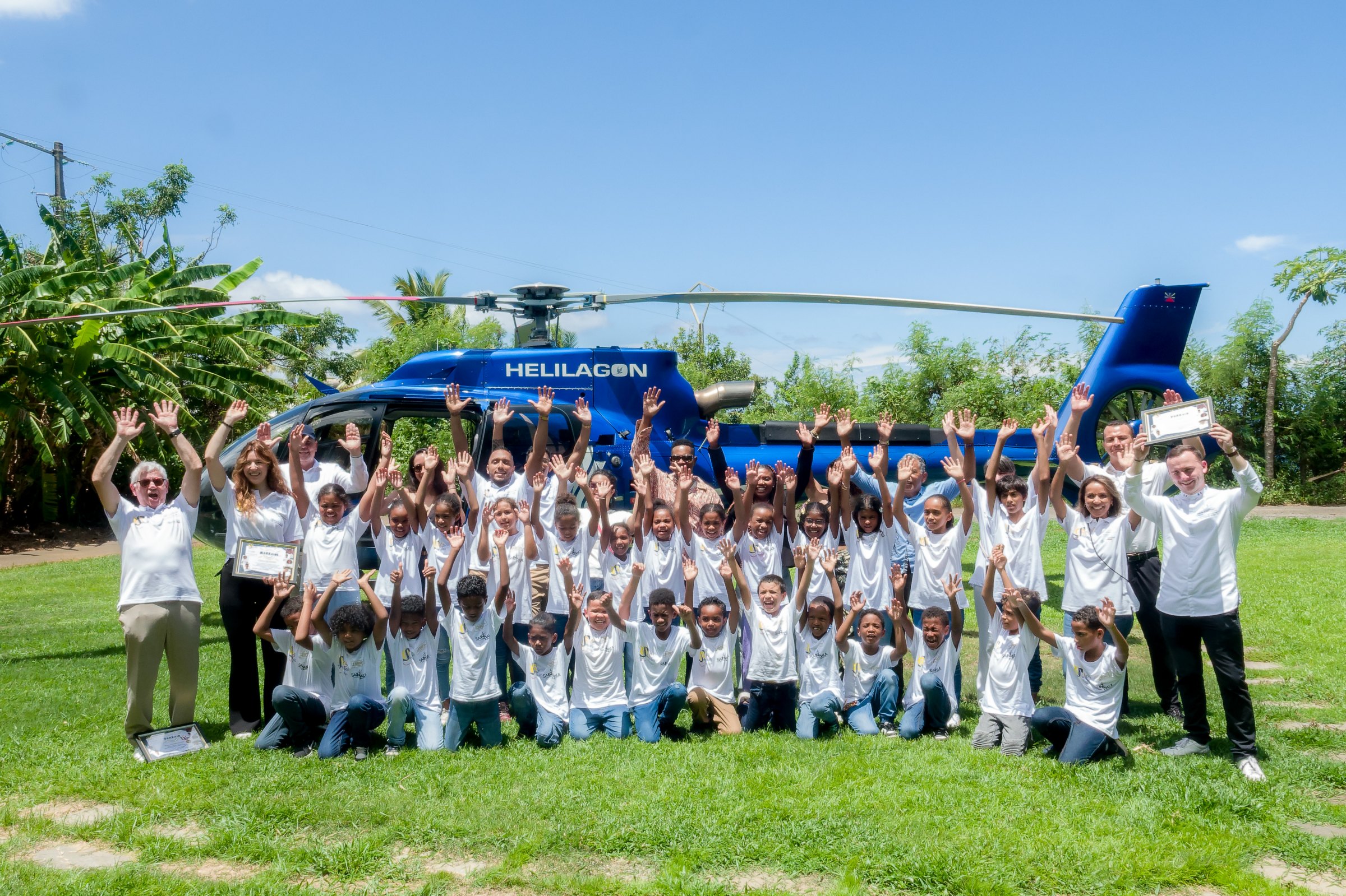 <center>Une journée 5 étoiles au Palm Hôtel pour<br> les marmailles de 1000 Sourires avec un MOF, <br>un pâtissier-chocolatier et une championne du monde de coiffure <center>Une journée 5 étoiles au Palm Hôtel pour<br> les marmailles de 1000 Sourires avec un MOF, <br>un pâtissier-chocolatier et une championne du monde de coiffure
