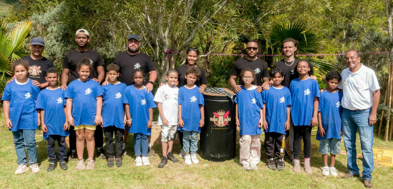 <center>Les marmailles de 1000 Sourires plongent dans l’univers  de l’émission “Mascarena” <br>à la Plaine des Cafres <center>Les marmailles de 1000 Sourires plongent dans l’univers  de l’émission “Mascarena” <br>à la Plaine des Cafres
