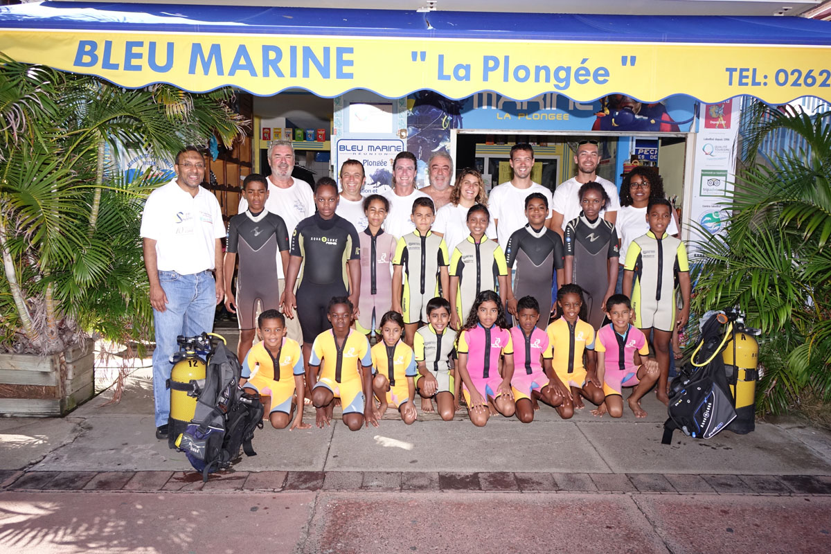 <center>Baptême de plongée sous-marine <br>pour une vingtaine de VIM de Savannah <center>Baptême de plongée sous-marine <br>pour une vingtaine de VIM de Savannah