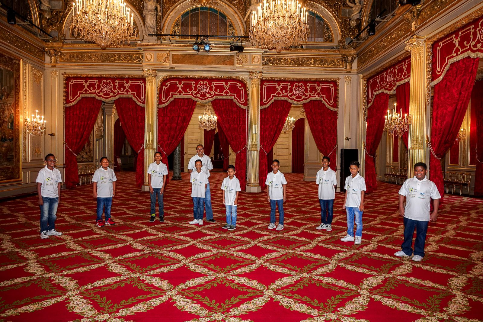 <center> Jour 16 : "S'envoler vers le Rêve  ... " : <br>Un petit tour par le Palais de l’Elysée