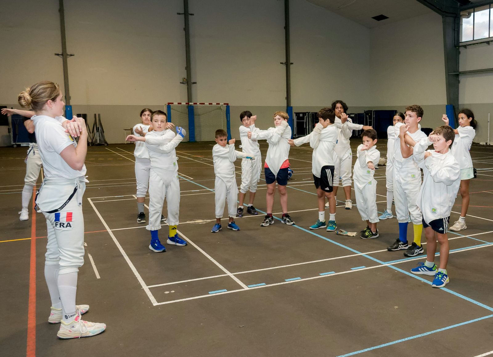 « Escrime en VIM » : immersion au cœur du haut niveau avec   la championne d’Europe Jade Maréchal pour les jeunes escrimeurs de Saint-Paul