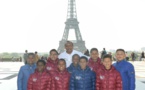 <center>Jour 6 : "S'envoler vers le Rêve  ..." <br>Une journée magique  au sommet de la Tour Eiffel <br>et à Disneyland Paris pour les neuf marmailles