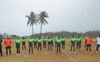 <CENTER>Fabrice Abriel anime une séance d’entraînement <BR>au Centre de performation féminin <BR>de football de Saint-Joseph