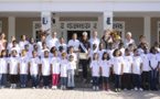<center>Miss Réunion  et  Thierry Jardinot,<br> nouveaux parrains de 1000 Sourires<br>   émerveillent les marmailles  au Lux* - Ile de la Réunion
