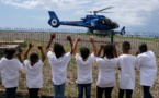 <CENTER>Hélilagon et Air Austral offrent un Noël de Rêve dans les airs aux marmailles de 1000 Sourires