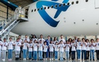  <center>20 ans de 1000 Sourires : Quand les stars du football et du web font rêver les marmailles à bord d’un avion Air Austral