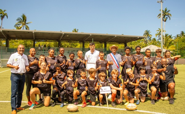 <center>Dans la mêlée avec Louis Bielle-Biarrey, le supersonique de l’Union Bordeaux Bègles